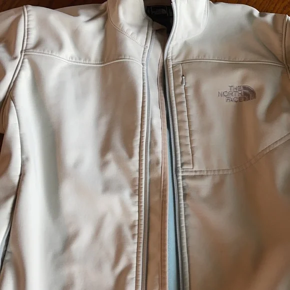 Used - Picture 2 of 7